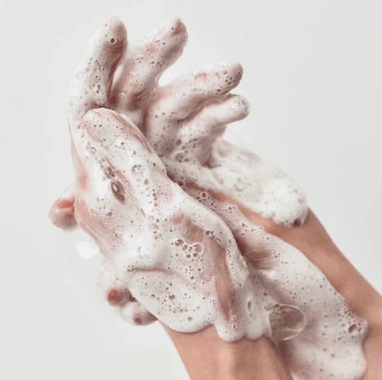 انوا غسول هارتليف والسوكسينيك - 150مل | Anua Heartleaf Succinic Moisture Cleansing Foam - Image 3