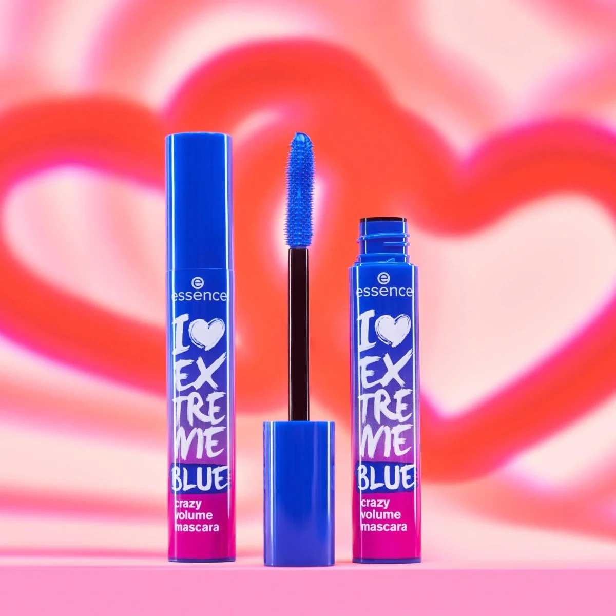 مسكارة اكستريم الزرقاء ايسنس | Essence i love extreme blue crazy volume mascara - Image 4