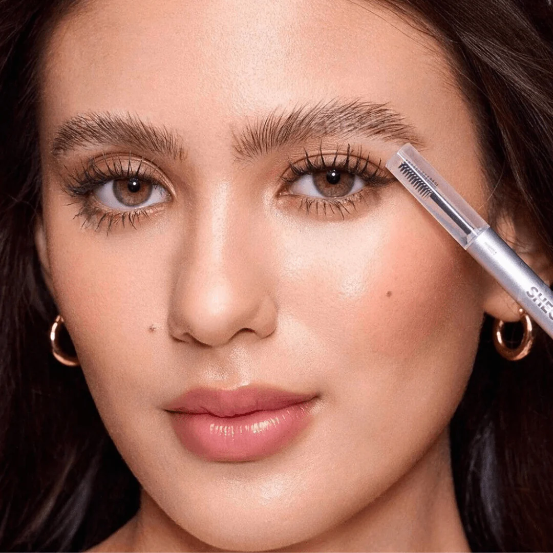 قلم حواجب شيكلام اشقر غامق | Sheglam real flow laminating brow pen taupe - Image 3