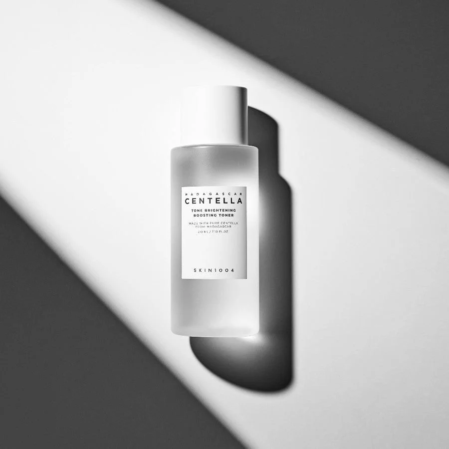 تونر لتفتيح البشرة مدغشقر - 210مل | SKIN1004 Madagascar Centella Tone Brightening Boosting Toner - Image 3